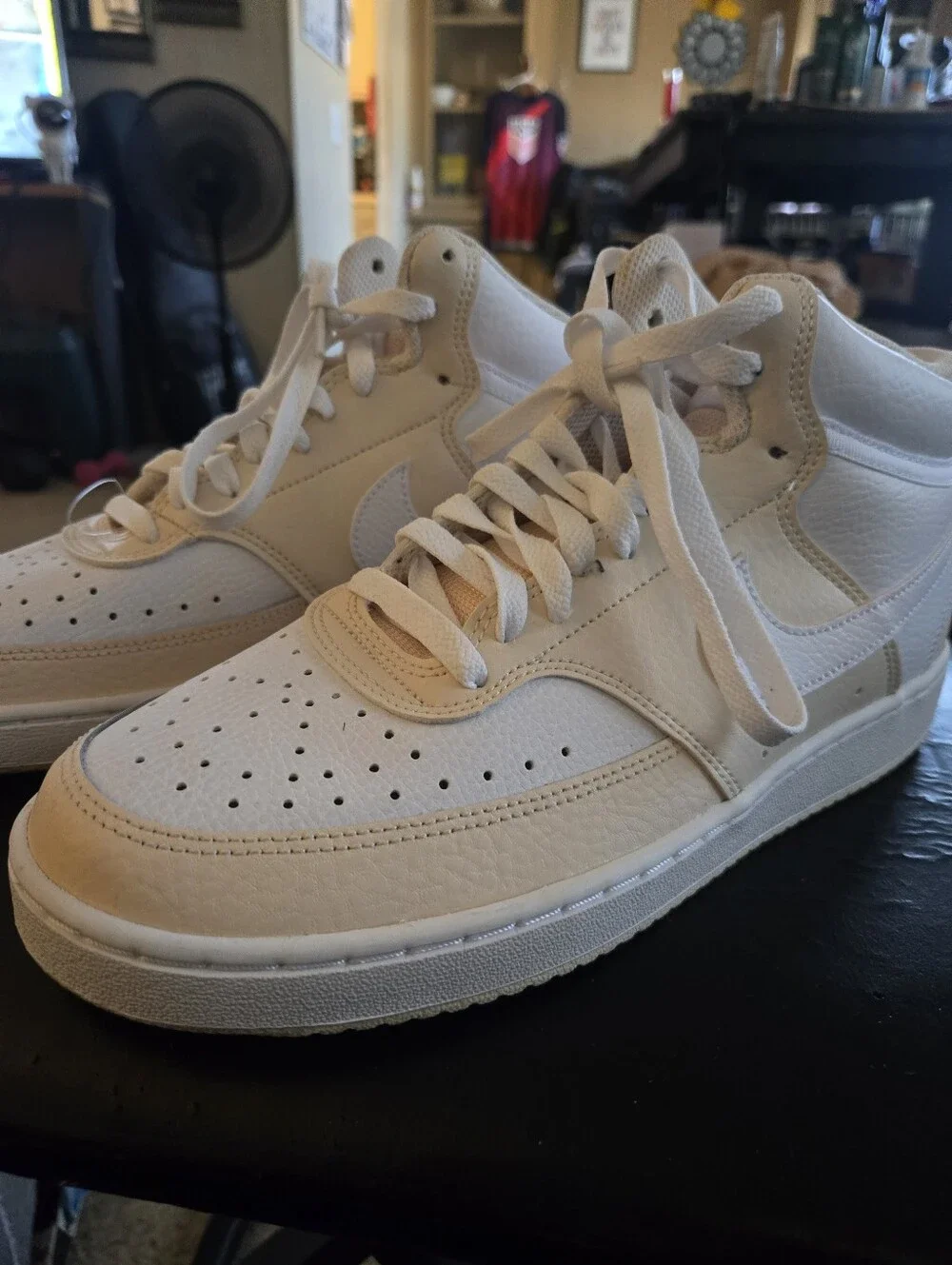 Nike women clean